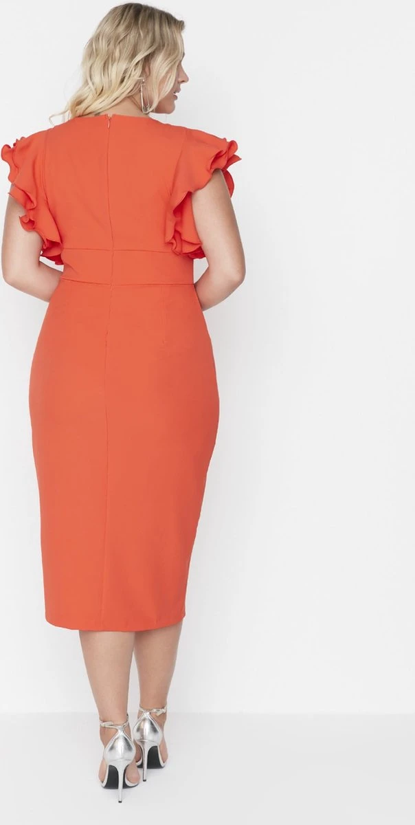 Trendyol Vrouwen Gepofte/ruche Mouw V-hals Bodycon Plus Size Jurk 8 Trendyol Vrouwen Gepofte/ruche Mouw V-hals Bodycon Plus Size Jurk - Afbeelding 6