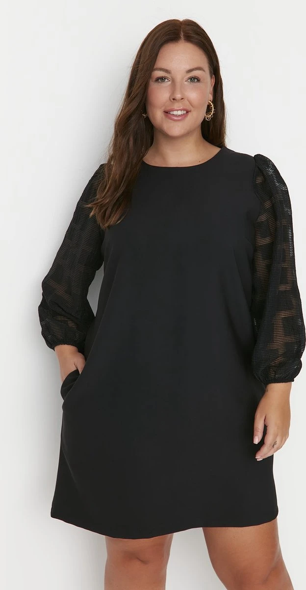 Trendyol Vrouwen Ballon Mouw Ronde Hals A-lijn Plus Size Jurk 10 Trendyol Vrouwen Ballon Mouw Ronde Hals A-lijn Plus Size Jurk - Afbeelding 8