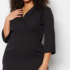 Trendyol Vrouwen Standaard Mouw V-hals Bodycon Plus Size Jurk -Pantalonix Verkoopwinkel 676x1200