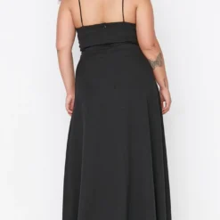 Trendyol Vrouwen Standaard Mouw Vierkante Kraag Bodycon Plus Size Jurk -Pantalonix Verkoopwinkel 717x1200 1