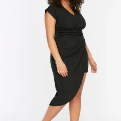 Trendyol Vrouwen Off-shoulder Cache-coeur Asymmetrisch Plus Size Jurk -Pantalonix Verkoopwinkel 789x1200 3