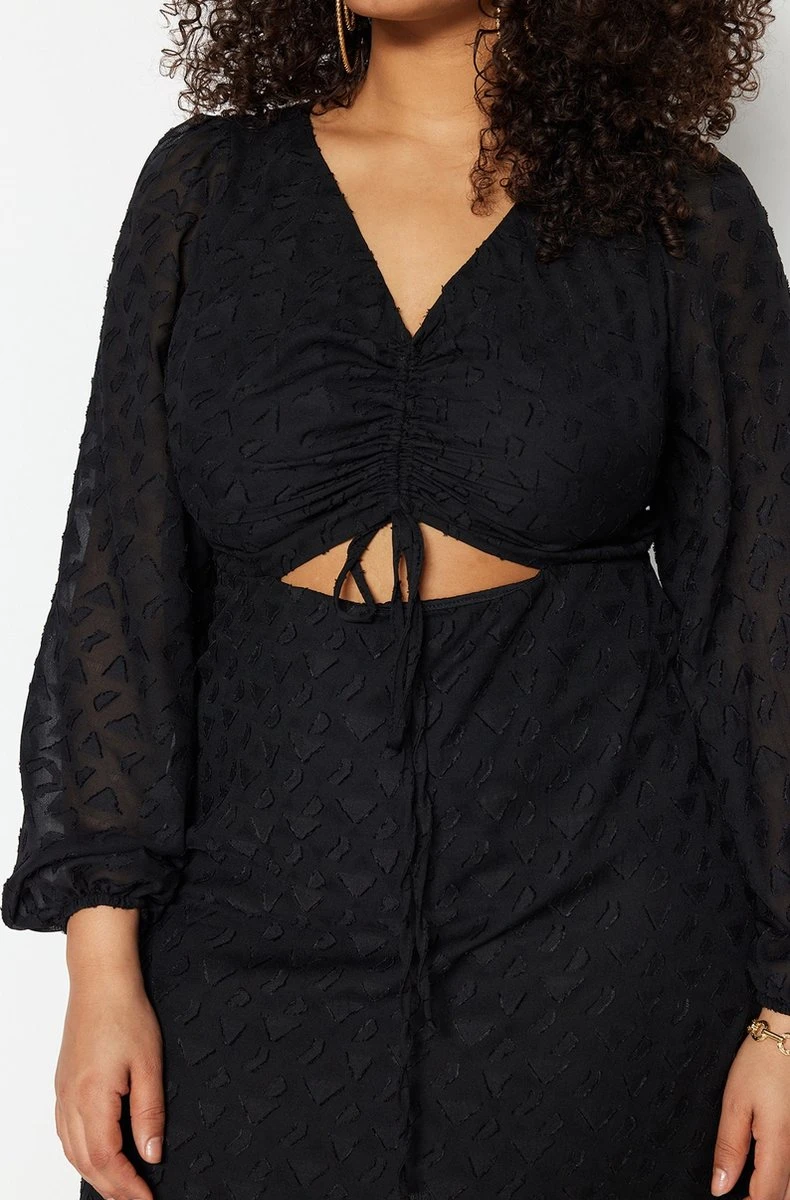 Trendyol Vrouwen Ballon Mouw V-hals Schaatser Grote Maten Jurk 4 Trendyol Vrouwen Ballon Mouw V-hals Schaatser Grote Maten Jurk - Afbeelding 2