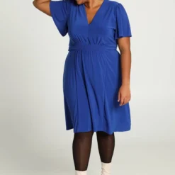 Paprika Korte, Effen Bow Jurk Met Smokwerk Op De Taille -Pantalonix Verkoopwinkel 799x1200 161