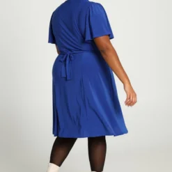 Paprika Korte, Effen Bow Jurk Met Smokwerk Op De Taille -Pantalonix Verkoopwinkel 799x1200 165