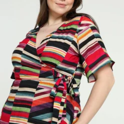 Promiss Halflange, Gestreepte Jurk In Viscose Met Valse Wikkelkraag 20 Promiss Halflange, Gestreepte Jurk In Viscose Met Valse Wikkelkraag -Pantalonix Verkoopwinkel 799x1200 189