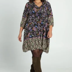 Paprika Korte Volantjurk In Viscose Met Bloemenmotief -Pantalonix Verkoopwinkel 799x1200 232