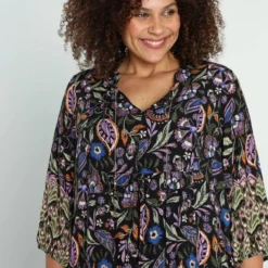 Paprika Korte Volantjurk In Viscose Met Bloemenmotief -Pantalonix Verkoopwinkel 799x1200 235