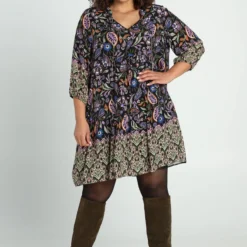 Paprika Korte Volantjurk In Viscose Met Bloemenmotief -Pantalonix Verkoopwinkel 799x1200 238