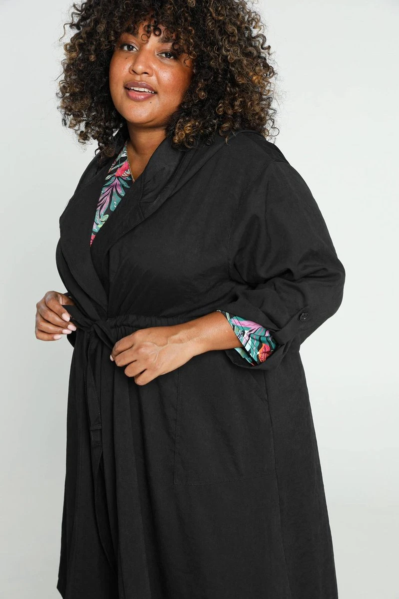 Paprika Lange, Lichte Trenchcoat Met Kap En Knopen 4 Paprika Lange, Lichte Trenchcoat Met Kap En Knopen - Afbeelding 2