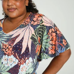 Paprika T-shirt Met Hawai Print En Vlindermouwen -Pantalonix Verkoopwinkel 799x1200 298