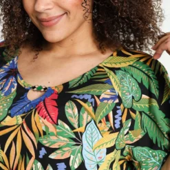 Paprika T-shirt In Viscose Met Hawai Print En Juweel Aan De Hals -Pantalonix Verkoopwinkel 799x1200 363