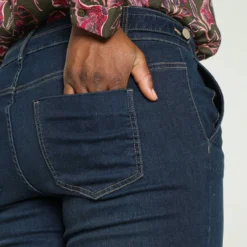 Paprika Flared Jeans 'Flavie' L32 Met Dubbele Riem En Knoop Aan De Zijkant Flavie -Pantalonix Verkoopwinkel 799x1200 483