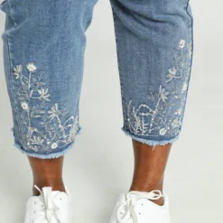 Paprika Slim 3/4-jeans 'Louise' Met Borduurwerk En Parels Louise -Pantalonix Verkoopwinkel 799x1200 493