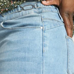 Paprika Straight Jeans 'Mia' L32 Met Juweeldetail Op De Riem Mia -Pantalonix Verkoopwinkel 799x1200 513