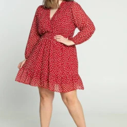 Paprika Korte Wikkeljurk Met Hartjesmotief En Smokwerk Op De Taille -Pantalonix Verkoopwinkel 799x1200 85