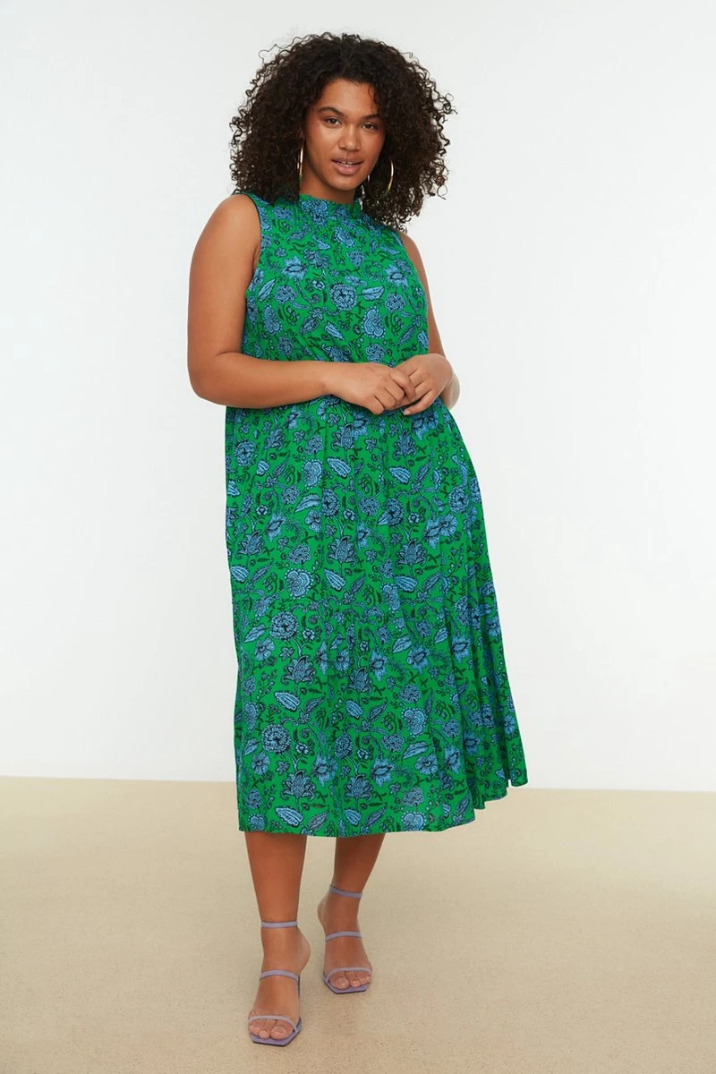 Trendyol Vrouwen Standaard Mouw Staande Kraag A-lijn Plus Size Jurk 3 Trendyol Vrouwen Standaard Mouw Staande Kraag A-lijn Plus Size Jurk