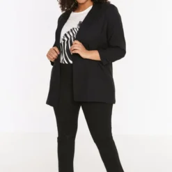 Trendyol Vrouwen Gepofte/ruche Mouw Basis Plus Size Jas -Pantalonix Verkoopwinkel 800x1200 197