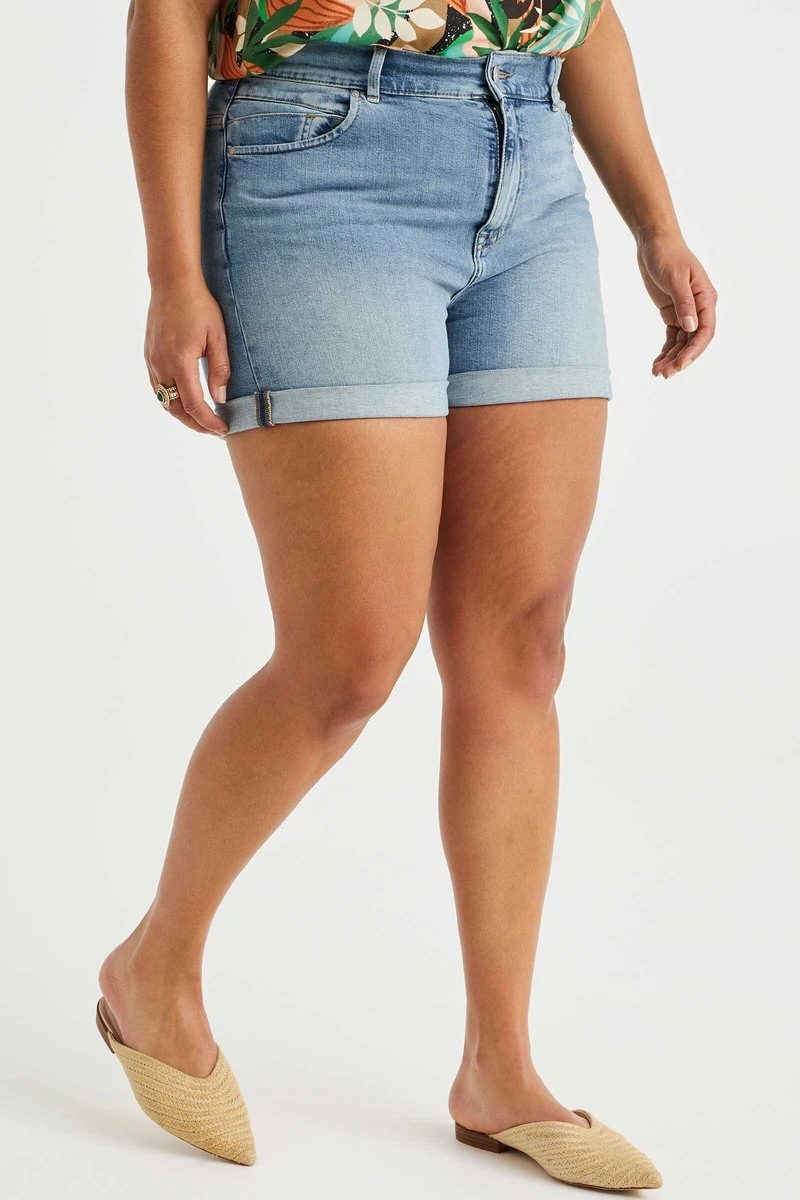 WE Fashion Dames High Rise Denimshort Met Comfort Stretch - Curve 3 WE Fashion Dames High Rise Denimshort Met Comfort Stretch - Curve