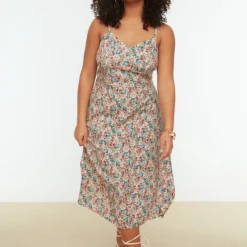 Trendyol Vrouwen Standaard Mouw V-hals Basis Grote Maten Jurk