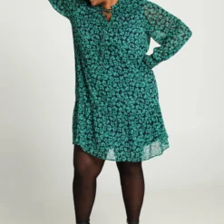 Paprika Korte Jurk Met Bloemetjesmotief -Pantalonix Verkoopwinkel 811x1200 11