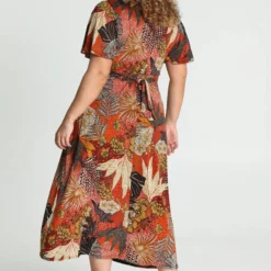 Paprika Lange Wikkeljurk Met Hawai Print 17 Paprika Lange Wikkeljurk Met Hawai Print -Pantalonix Verkoopwinkel 812x1200 1