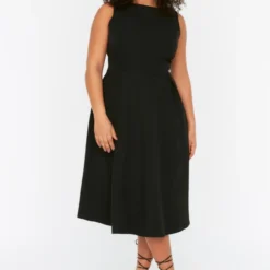 Trendyol Vrouwen Standaard Mouw Ronde Hals A-lijn Plus Size Jurk -Pantalonix Verkoopwinkel 817x1200