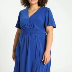 Paprika Korte, Effen Bow Jurk Met Smokwerk Op De Taille