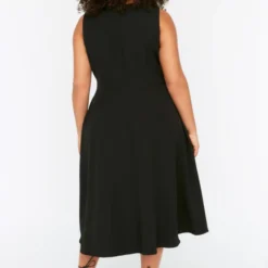 Trendyol Vrouwen Standaard Mouw Ronde Hals A-lijn Plus Size Jurk -Pantalonix Verkoopwinkel 820x1200 2