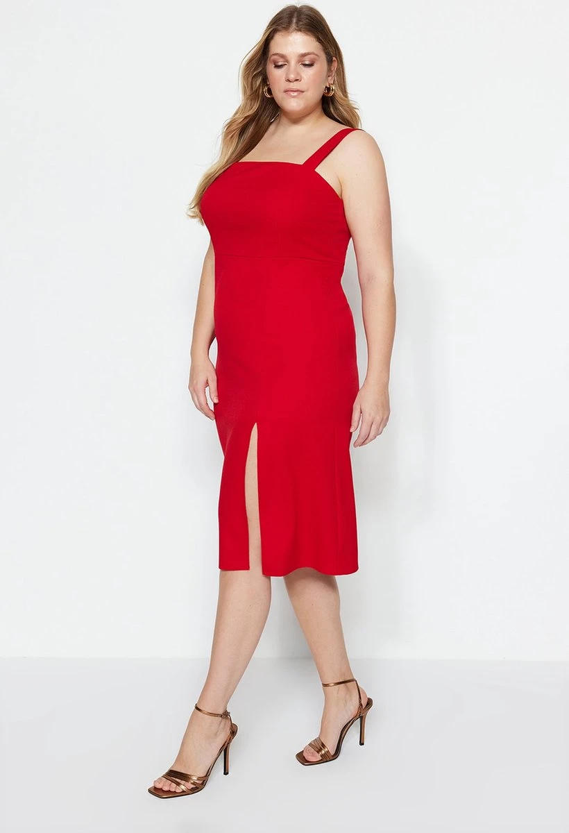 Trendyol Vrouwen Standaard Mouw Vierkante Kraag Bodycon Plus Size Jurk 3 Trendyol Vrouwen Standaard Mouw Vierkante Kraag Bodycon Plus Size Jurk
