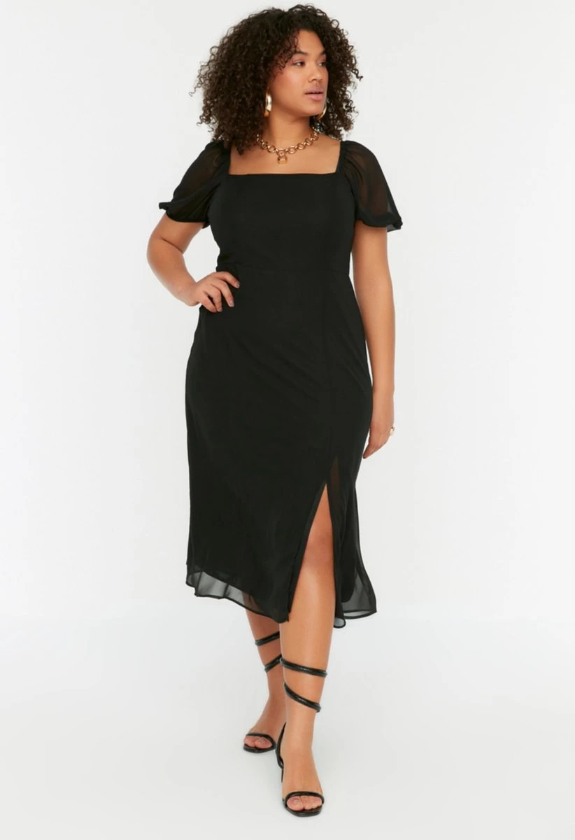 Trendyol Vrouwen Ballon Mouw Vierkante Kraag A-lijn Plus Size Jurk 3 Trendyol Vrouwen Ballon Mouw Vierkante Kraag A-lijn Plus Size Jurk