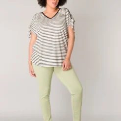 YESTA Jelaina Essential - Black/Ecru - Maat 4(54/56) 10 YESTA Jelaina Essential - Black/Ecru - Maat 4(54/56) -Pantalonix Verkoopwinkel 876x1200 42