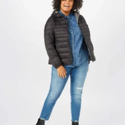 ONLY CARMAKOMA CARTAHOE HOOD JACKET OTW NOOS Dames Jas - Maat M-46/48 21 ONLY CARMAKOMA CARTAHOE HOOD JACKET OTW NOOS Dames Jas - Maat M-46/48 -Pantalonix Verkoopwinkel 900x1200 16