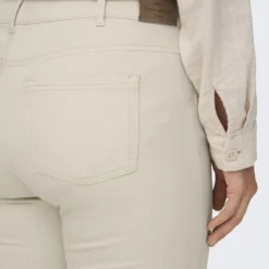 ONLY CARMAKOMA CARWILLY REG ANK RAW SK DNM DOT019 NOOS Dames Jeans - Maat 42 X L34 13 ONLY CARMAKOMA CARWILLY REG ANK RAW SK DNM DOT019 NOOS Dames Jeans - Maat 42 X L34 -Pantalonix Verkoopwinkel 900x1200 54