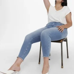 ONLY CARMAKOMA CARWILLY REG SK ANK DNM REA1467 NOOS Dames Jeans - Maat 52 X L34 20 ONLY CARMAKOMA CARWILLY REG SK ANK DNM REA1467 NOOS Dames Jeans - Maat 52 X L34 -Pantalonix Verkoopwinkel 900x1200 58